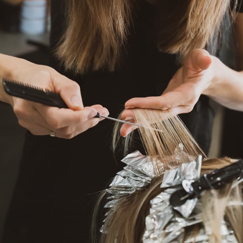 Especialistas en coloración capilar y mechas en A Coruña
