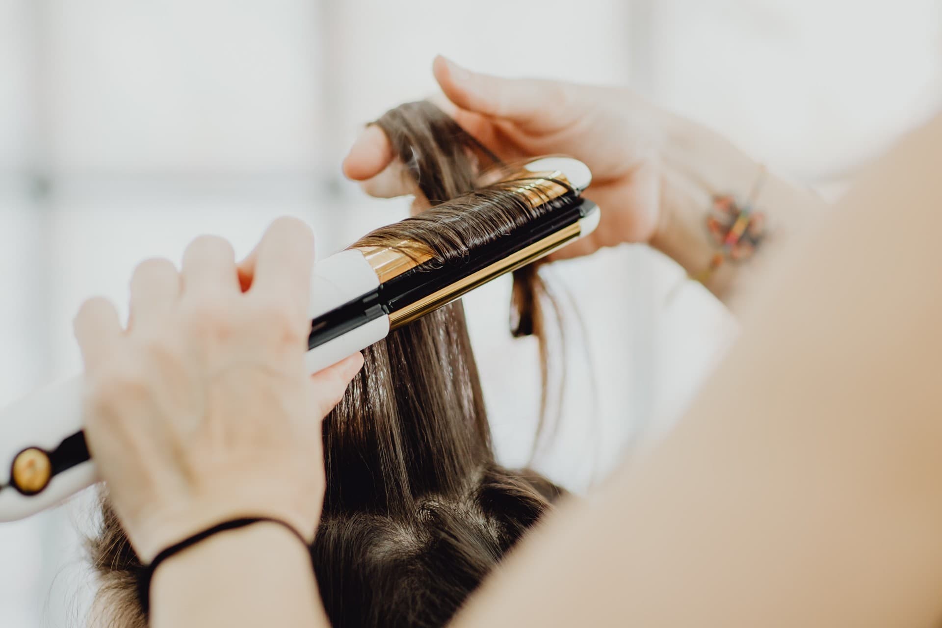 Confía en nuestros profesionales de peluquería en A Coruña